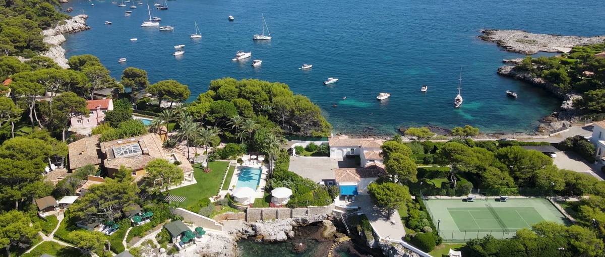 A large villa with pools, courts and lawns on Cap d’Antibes